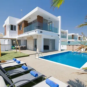  Holiday home Lynn Boutique Beachfront Cyprus